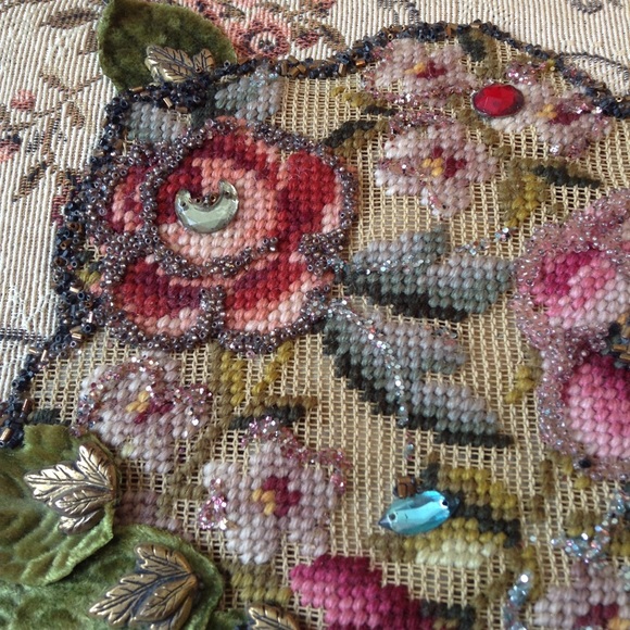 Vintage Floral Tapestry Bag w/ Bejeweled Appliqué - Picture 7 of 8